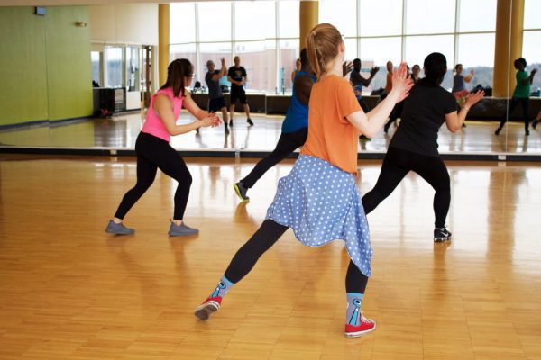 Aerobic là gì? Cần lưu ý gì khi tập aerobic? aerobic-la-gi-can-luu-y-gi-khi-tap-aerobic
